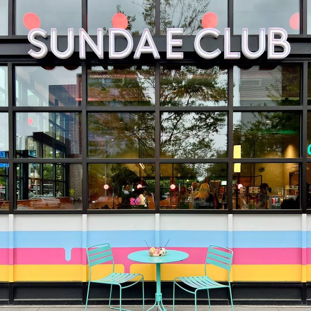 3D Channel Metal Letters with LED Neon