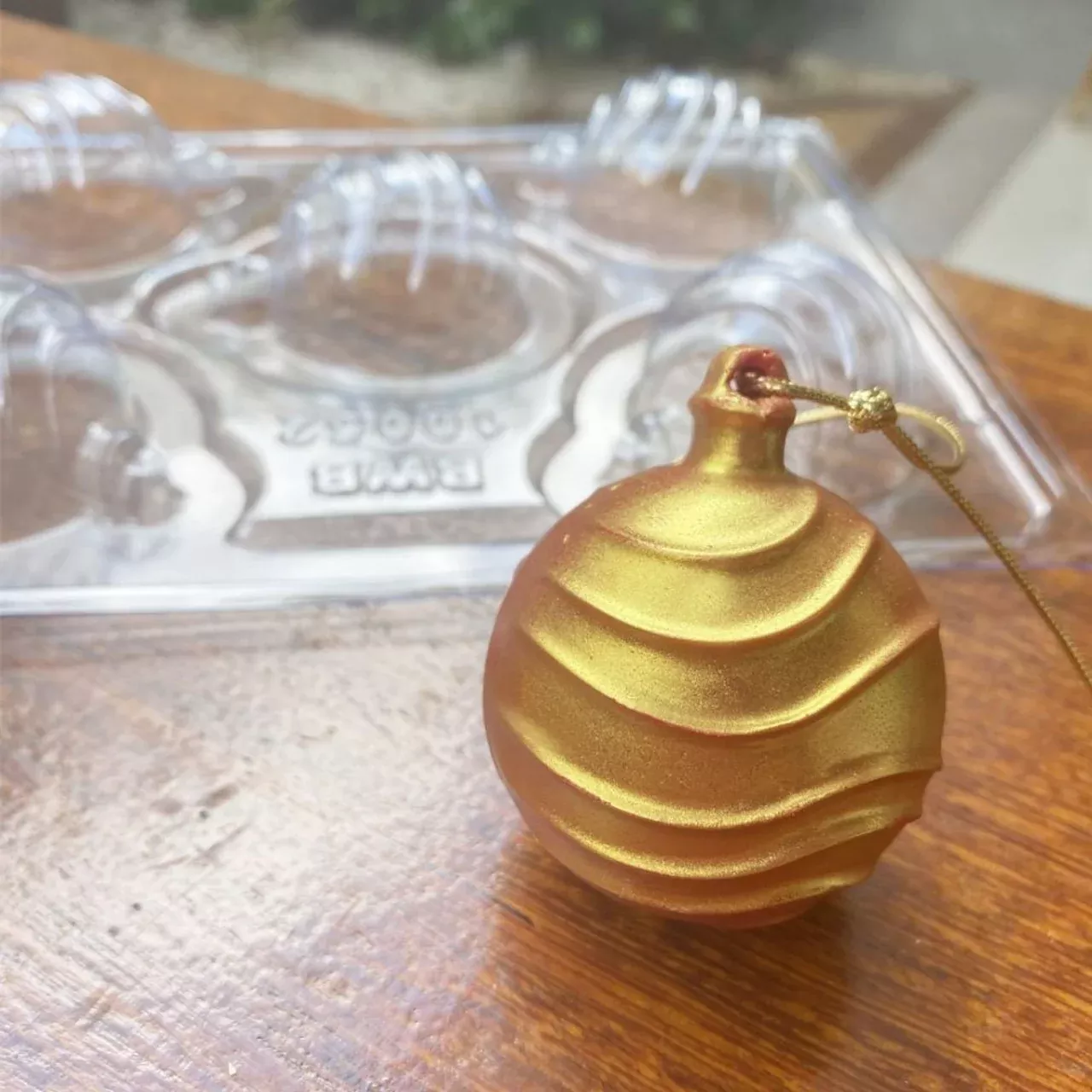 Christmas Ornament 3 Part Mold