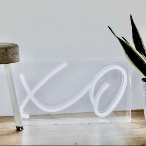 * XO * Aesthetic LED Neon Light in Acrylic Box